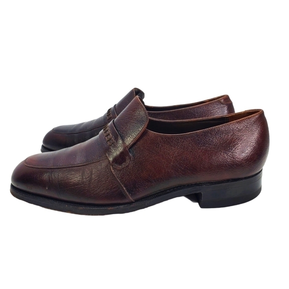 The Florsheim Shoe Men's 9.5 D Penny Loafers Distressed Leather Slip On Vintage - Picture 1 of 15